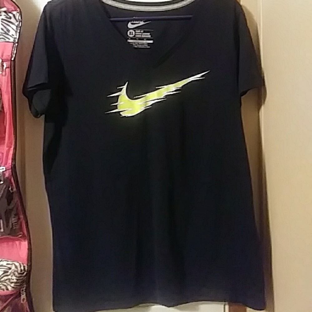 I barley wore it and cleaning out my closet